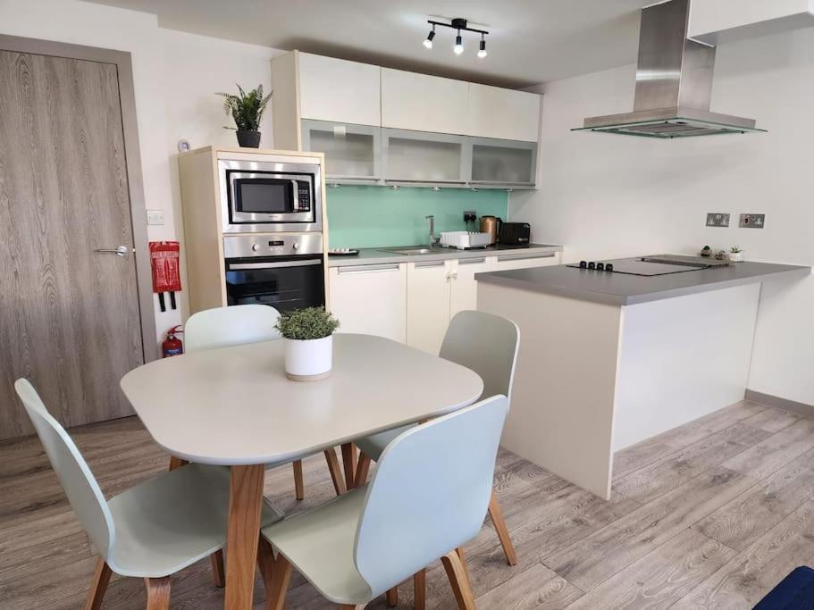 אוקספורד Horizon House, Luxury 2-Bedroom Flat 3 מראה חיצוני תמונה