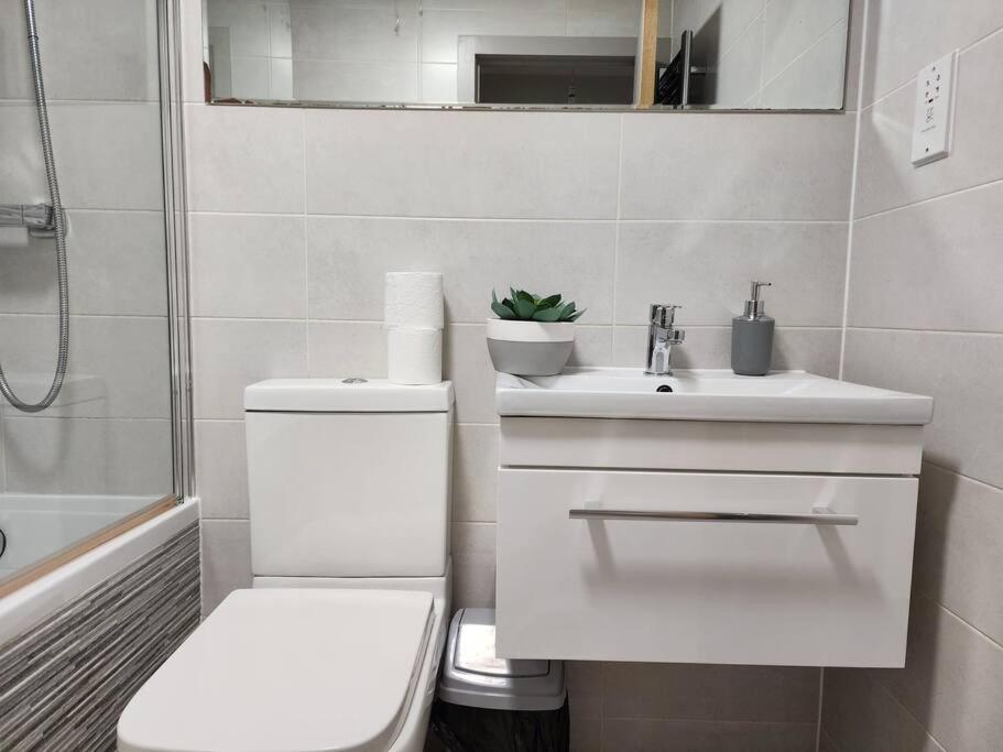 אוקספורד Horizon House, Luxury 2-Bedroom Flat 3 מראה חיצוני תמונה